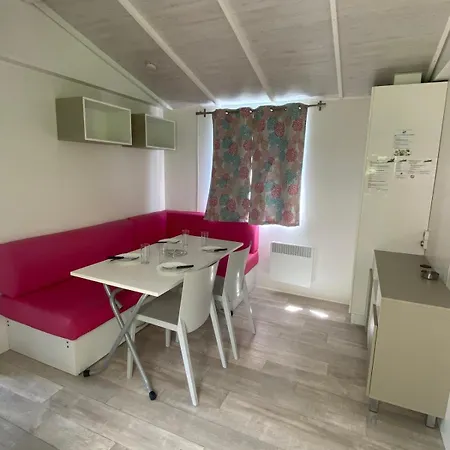 Camping Les Oliviers 营地